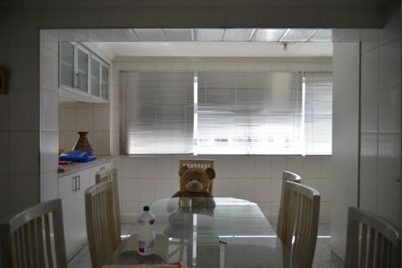 Casa à venda com 180m², 5 quartos e 3 vagasCozinha