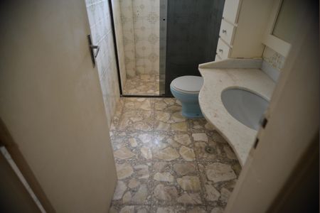 Casa à venda com 180m², 5 quartos e 3 vagasBanheiro Social