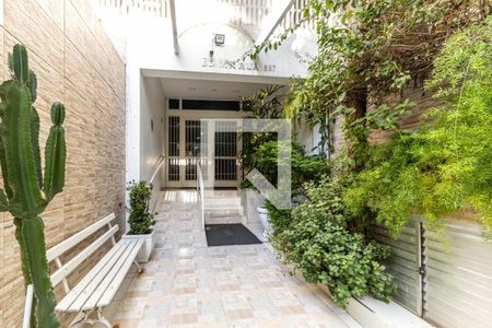 Apartamento para alugar com 72m², 2 quartos e sem vagaFachada