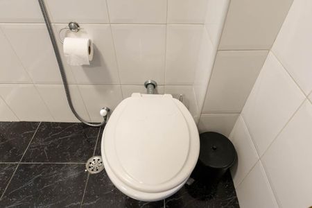 Apartamento para alugar com 72m², 2 quartos e sem vagaBanheiro