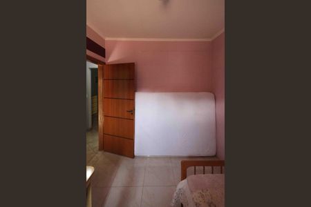 Casa à venda com 270m², 4 quartos e 3 vagas Casa à venda com 270m², 4 quartos e 3 vagasQuarto 02