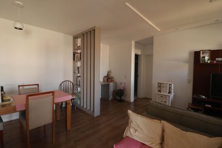 Sala de apartamento para alugar com 2 quartos, 78m² em Jardim Ermida I, Jundiaí