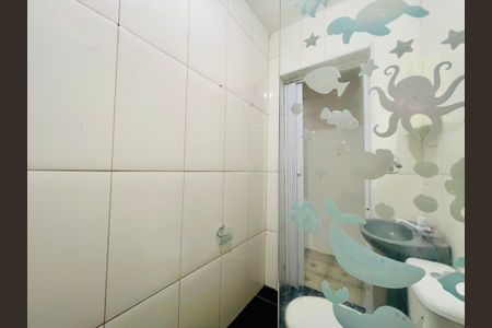 Banheiro de casa para alugar com 1 quarto, 50m² em Vila Barros, Guarulhos