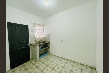 Cozinha de casa para alugar com 1 quarto, 50m² em Vila Barros, Guarulhos