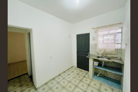 Cozinha de casa para alugar com 1 quarto, 50m² em Vila Barros, Guarulhos