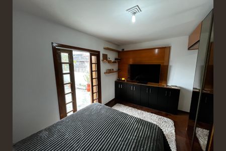 Casa à venda com 250m², 3 quartos e 2 vagas Casa à venda com 250m², 3 quartos e 2 vagasSuíte 1