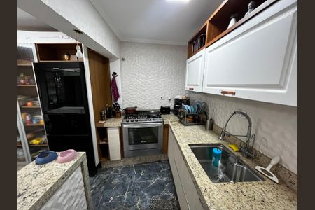 Casa à venda com 250m², 3 quartos e 2 vagas Casa à venda com 250m², 3 quartos e 2 vagasÀrea Gourmet