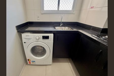 Apartamento à venda com 34m², 2 quartos e sem vaga Apartamento à venda com 34m², 2 quartos e sem vagaÁrea de Serviço