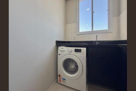Apartamento à venda com 34m², 2 quartos e sem vaga Apartamento à venda com 34m², 2 quartos e sem vagaÁrea de Serviço