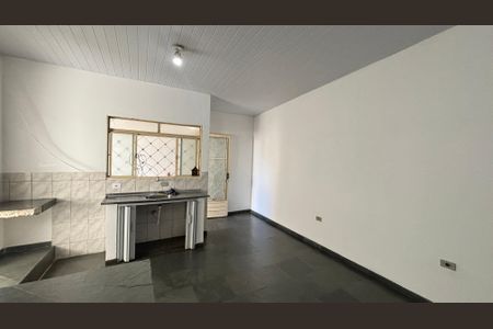 Sala - Cozinha de casa para alugar com 1 quarto, 50m² em Vila Mazzei, Santo André