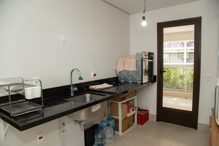 Apartamento à venda com 137m², 2 quartos e 2 vagasCozinha
