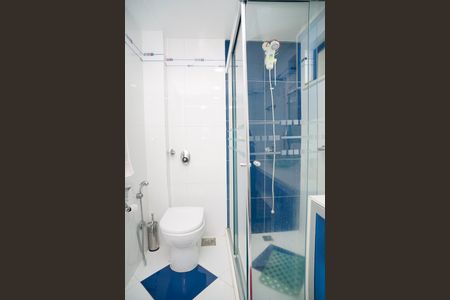 Apartamento à venda com 203m², 3 quartos e 2 vagas Apartamento à venda com 203m², 3 quartos e 2 vagasBanheiro Suíte