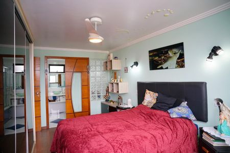 Apartamento à venda com 203m², 3 quartos e 2 vagas Apartamento à venda com 203m², 3 quartos e 2 vagasSuíte