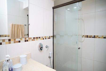 Apartamento à venda com 203m², 3 quartos e 2 vagas Apartamento à venda com 203m², 3 quartos e 2 vagasBanheiro Social