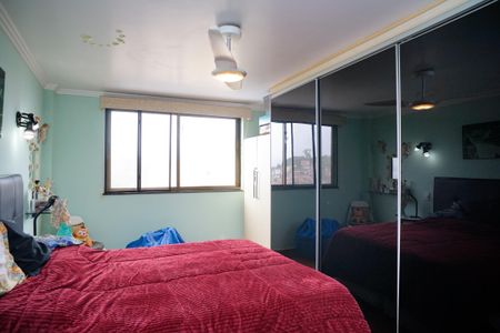 Apartamento à venda com 203m², 3 quartos e 2 vagas Apartamento à venda com 203m², 3 quartos e 2 vagasSuíte