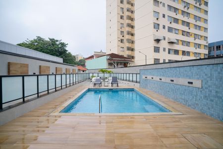 Apartamento à venda com 203m², 3 quartos e 2 vagas Apartamento à venda com 203m², 3 quartos e 2 vagasÁrea comum - Piscina