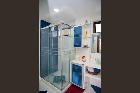 Apartamento à venda com 203m², 3 quartos e 2 vagas Apartamento à venda com 203m², 3 quartos e 2 vagasBanheiro Suíte