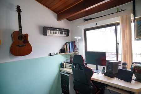 Apartamento à venda com 203m², 3 quartos e 2 vagas Apartamento à venda com 203m², 3 quartos e 2 vagasQuarto 2