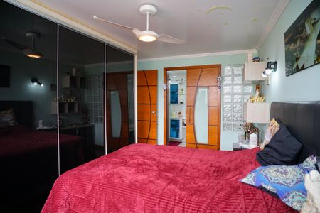 Apartamento à venda com 203m², 3 quartos e 2 vagas Apartamento à venda com 203m², 3 quartos e 2 vagasSuíte