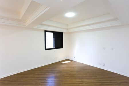 Apartamento à venda com 360m², 3 quartos e 4 vagas Apartamento à venda com 360m², 3 quartos e 4 vagasSuíte 3
