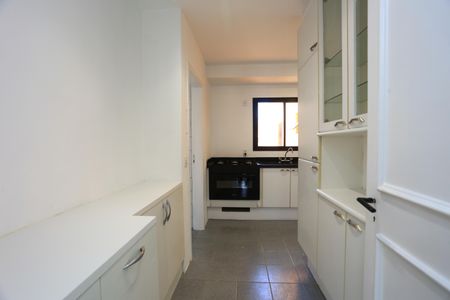 Apartamento à venda com 360m², 3 quartos e 4 vagas Apartamento à venda com 360m², 3 quartos e 4 vagasCozinha