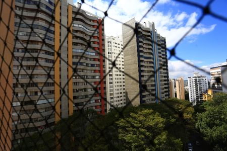 Apartamento à venda com 360m², 3 quartos e 4 vagas Apartamento à venda com 360m², 3 quartos e 4 vagasvista