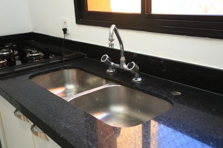 Apartamento à venda com 360m², 3 quartos e 4 vagas Apartamento à venda com 360m², 3 quartos e 4 vagasCozinha