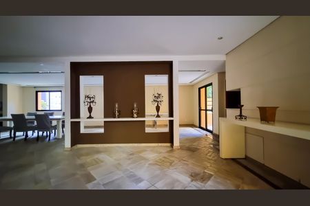 Apartamento à venda com 360m², 3 quartos e 4 vagas Apartamento à venda com 360m², 3 quartos e 4 vagasÁrea comum - Salão de festas