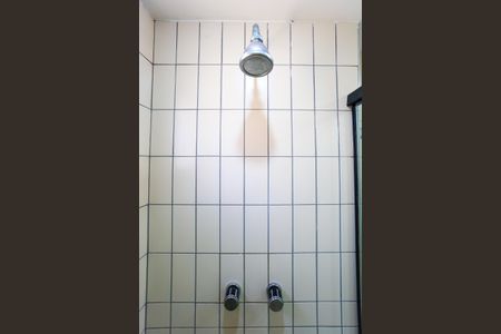 Apartamento à venda com 360m², 3 quartos e 4 vagas Apartamento à venda com 360m², 3 quartos e 4 vagasBanheiro da Suíte 1