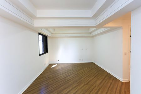 Apartamento à venda com 360m², 3 quartos e 4 vagas Apartamento à venda com 360m², 3 quartos e 4 vagasSuíte 3