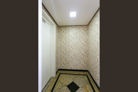 Apartamento à venda com 360m², 3 quartos e 4 vagas Apartamento à venda com 360m², 3 quartos e 4 vagashall