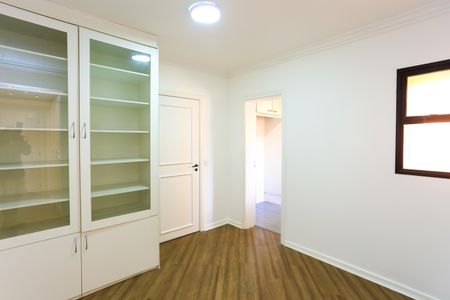 Apartamento à venda com 360m², 3 quartos e 4 vagas Apartamento à venda com 360m², 3 quartos e 4 vagasSuíte 1
