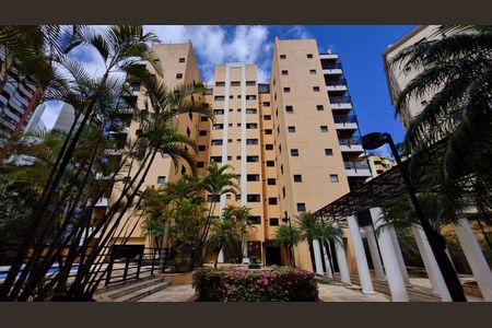 Apartamento à venda com 360m², 3 quartos e 4 vagas Apartamento à venda com 360m², 3 quartos e 4 vagasFachada