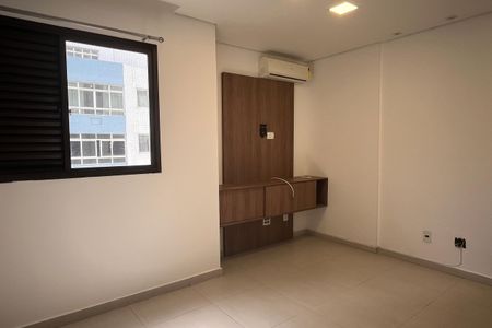 Apartamento para alugar com 175m², 4 quartos e 2 vagas Apartamento para alugar com 175m², 4 quartos e 2 vagasSuíte 2