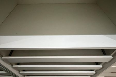 Apartamento para alugar com 175m², 4 quartos e 2 vagas Apartamento para alugar com 175m², 4 quartos e 2 vagasCloset Suíte 2