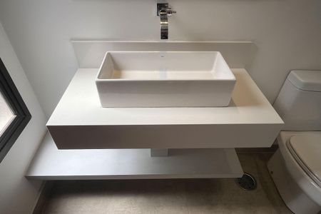 Apartamento para alugar com 175m², 4 quartos e 2 vagas Apartamento para alugar com 175m², 4 quartos e 2 vagasLavabo