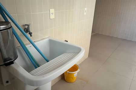 Apartamento para alugar com 175m², 4 quartos e 2 vagas Apartamento para alugar com 175m², 4 quartos e 2 vagasÁrea de Serviço