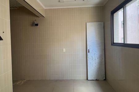 Apartamento para alugar com 175m², 4 quartos e 2 vagas Apartamento para alugar com 175m², 4 quartos e 2 vagasÁrea de Serviço