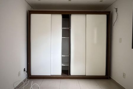 Apartamento para alugar com 175m², 4 quartos e 2 vagas Apartamento para alugar com 175m², 4 quartos e 2 vagasSuíte 1