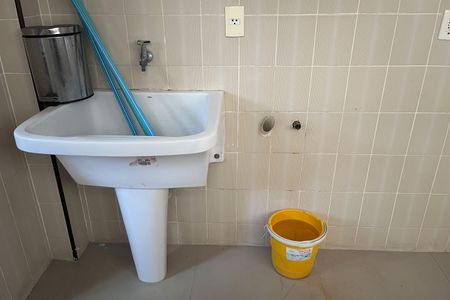 Apartamento para alugar com 175m², 4 quartos e 2 vagas Apartamento para alugar com 175m², 4 quartos e 2 vagasÁrea de Serviço