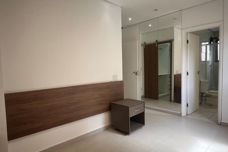 Apartamento para alugar com 175m², 4 quartos e 2 vagas Apartamento para alugar com 175m², 4 quartos e 2 vagasSuíte 2