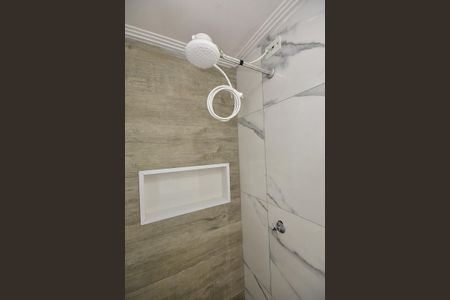 Casa à venda com 122m², 3 quartos e 2 vagasChuveiro do Banheiro