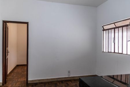 Sala de casa para alugar com 1 quarto, 75m² em Milionários (barreiro), Belo Horizonte