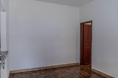 Sala de casa para alugar com 1 quarto, 75m² em Milionários (barreiro), Belo Horizonte