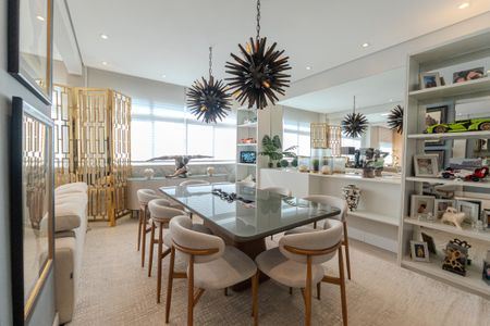 Apartamento à venda com 166m², 4 quartos e 1 vagaSala