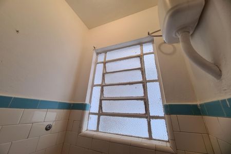 Casa à venda com 45m², 2 quartos e sem vaga Casa à venda com 45m², 2 quartos e sem vagaBanheiro Social