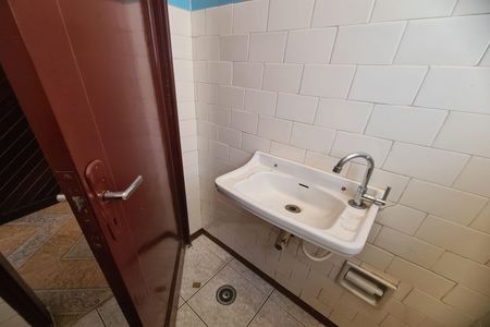 Casa à venda com 45m², 2 quartos e sem vaga Casa à venda com 45m², 2 quartos e sem vagaBanheiro Social