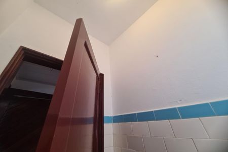 Casa à venda com 45m², 2 quartos e sem vaga Casa à venda com 45m², 2 quartos e sem vagaBanheiro Social