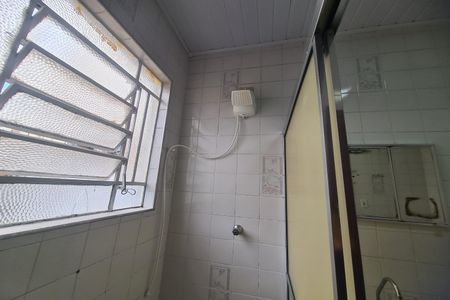 Casa à venda com 45m², 2 quartos e sem vaga Casa à venda com 45m², 2 quartos e sem vagaBanheiro Social