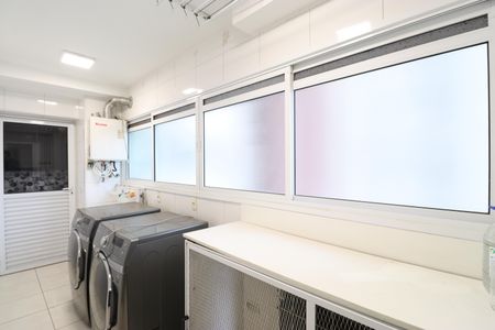 Apartamento para alugar com 168m², 4 quartos e 3 vagasÁrea de Serviço